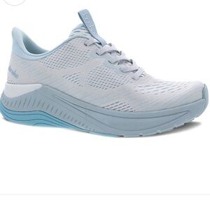 Dansko womens Peony Mesh Sneaker size 9